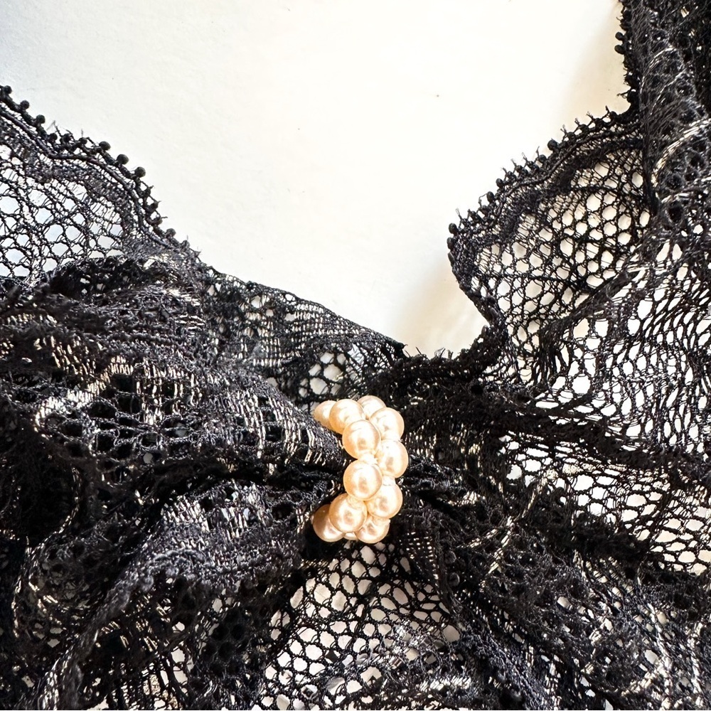 Bracli Pearl Sydney Bra in Black/Gold Lace with Pearls size L NWT NIB - Picture 4 of 11